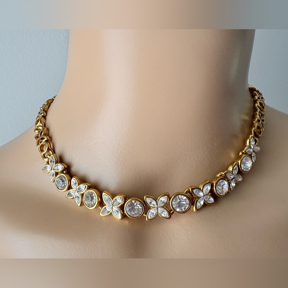 NAPIER Vintage Signed Rare Gorgeous Floral Clear Crystal Gold Necklace. - Picture 7 of 10